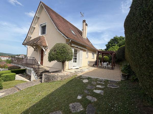 A vendre Magnifique maison avec vue exceptionnelle à Boulazac Isle Manoire 24750
