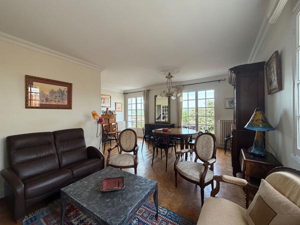 A vendre Magnifique maison avec vue exceptionnelle à Boulazac Isle Manoire 24750
