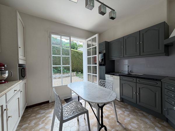 A vendre Magnifique maison avec vue exceptionnelle à Boulazac Isle Manoire 24750