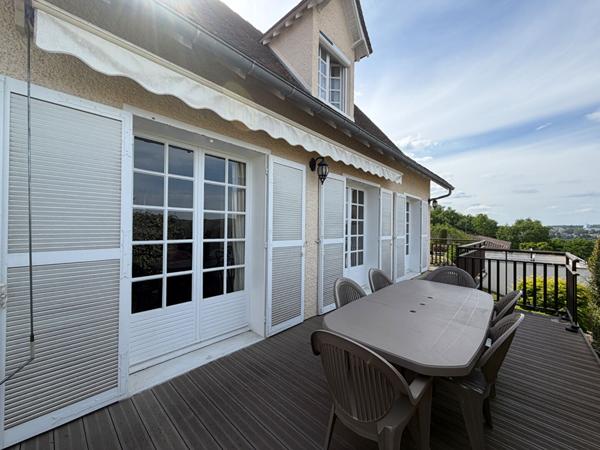 A vendre Magnifique maison avec vue exceptionnelle à Boulazac Isle Manoire 24750