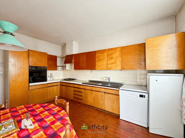 Maison 12 pièces - 255 m² Exclusivité efficity