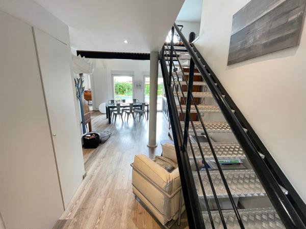 Maison
                                                                                                                                                                                                                                                                                                                        5 pièce(s)                                                                                                                                                                                                          3 chambre(s)                                                                                                                                                                                                          150  m²