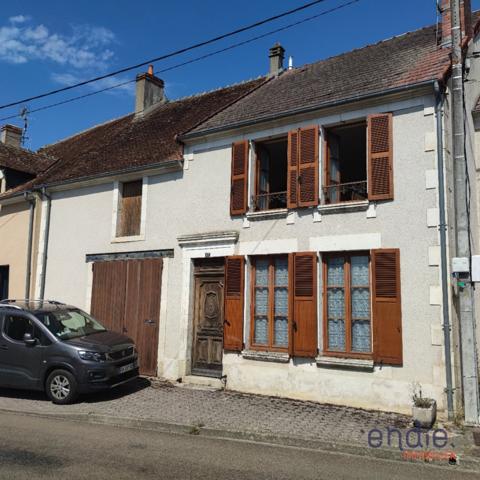 Beau potentiel pour cette maison de Village à Tracy