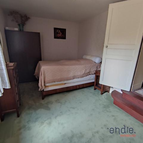 Beau potentiel pour cette maison de Village à Tracy