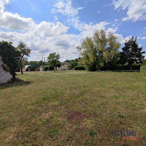 Beau potentiel pour cette maison de Village à Tracy