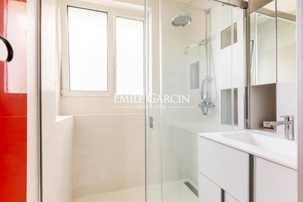 A vendre - Appartement  étage élevé /climatisé -  Paris 75004 - Saint Gervais