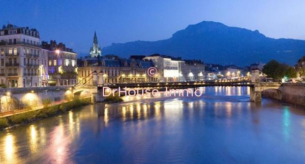 Commerce à vendre 4 pièces de 100 m²