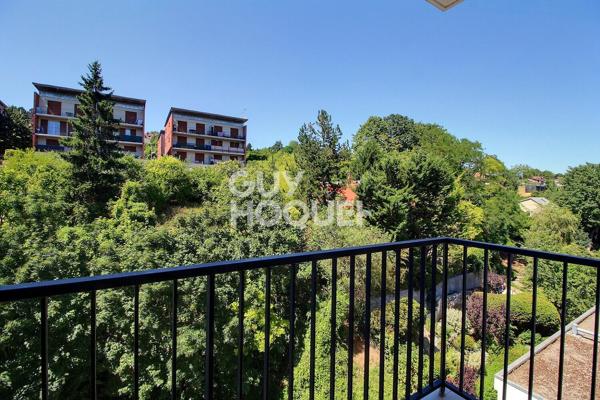 Appartement 3 pièces en étage élevé avec terrasse