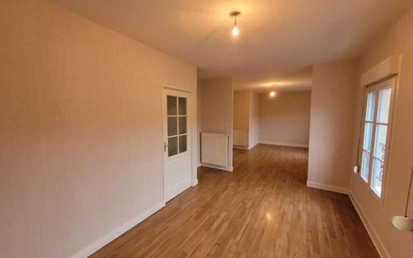 Appartement à louer    4 pièces •  Bar-le-Duc