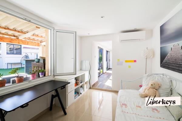 Villa d'architecte d'exception- avec dépendance 