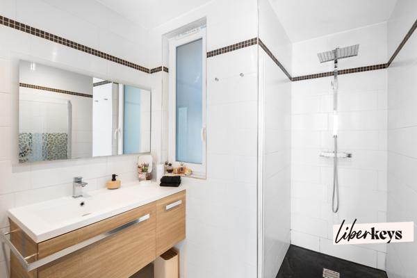 Villa d'architecte d'exception- avec dépendance 