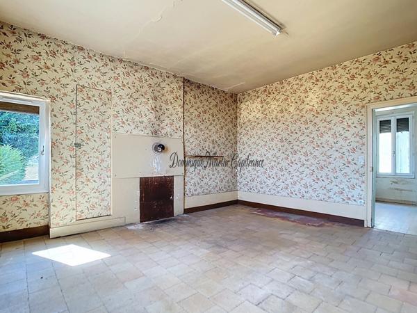 proche de LHOMME (Dpt 72),Maison à vendre 3 pièces - grenier-2 granges- 1 dépendance-1 atelier- 1 garage- terrain de 1910m²- puits