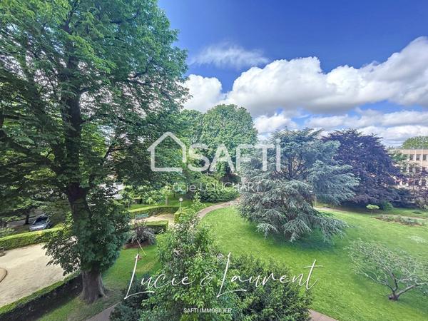 BEL ET GRAND APPARTEMENT FAMILIAL 4 CHAMBRES EN CENTRE-VILLE