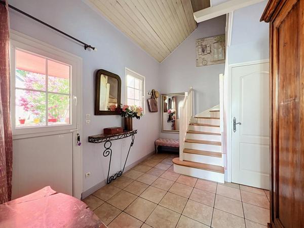 Maison de Caractère Idéalement Située à Bléré