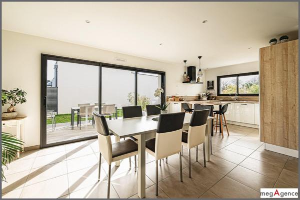 Maison à Perros-Guirec, 22700 - 4 pièces 130m²