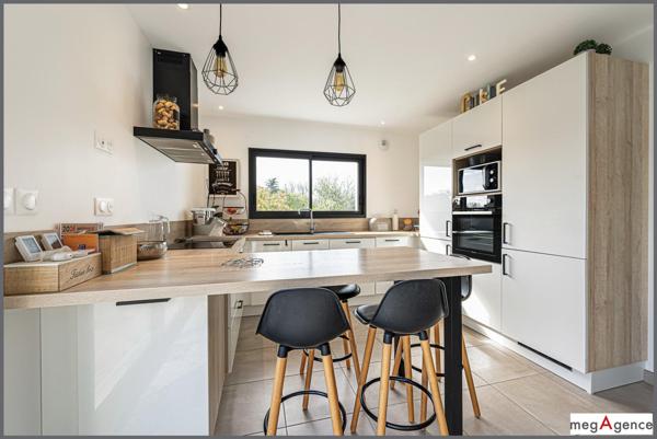 Maison à Perros-Guirec, 22700 - 4 pièces 130m²