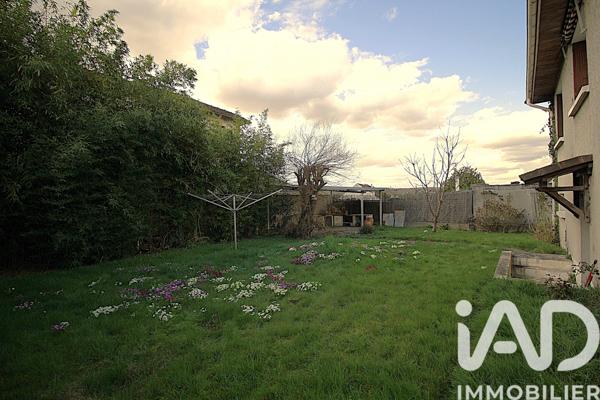 Maison à vendre 4 pièces 99 m² Villecresnes