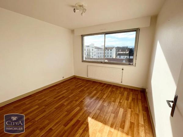 Appartement à louer 1 pièce 31.81m²