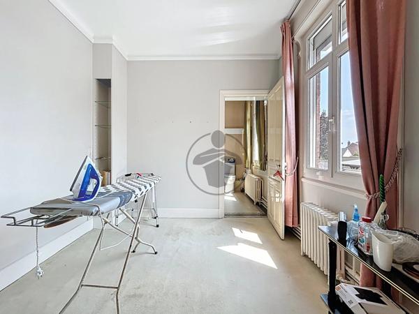 Vente Maison 9 pièces 276 m2 à Saint-Quentin