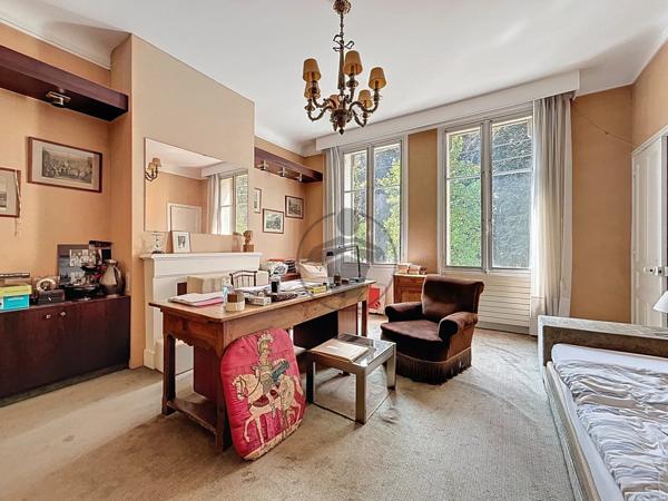 Vente Maison 9 pièces 276 m2 à Saint-Quentin