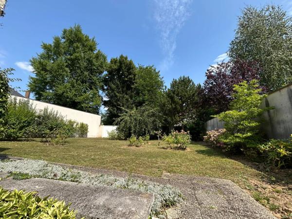 Vente Maison 9 pièces 276 m2 à Saint-Quentin