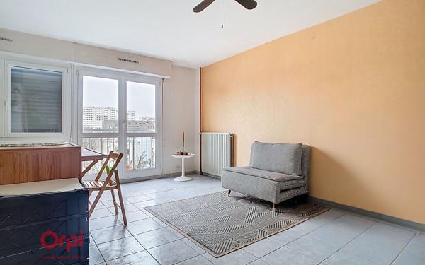 Appartement à vendre    1 pièce • 29 m2 Nantes