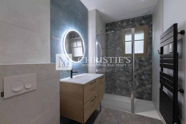 Une Villa d’Exception au Croisement de la Ville d’Hiver et de la Plage Pereire