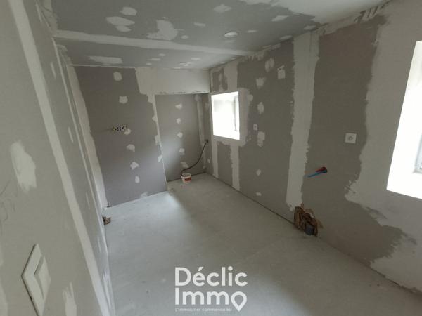 Vente maison Echallat, 83m² 130m² 3 pièces 128 400€