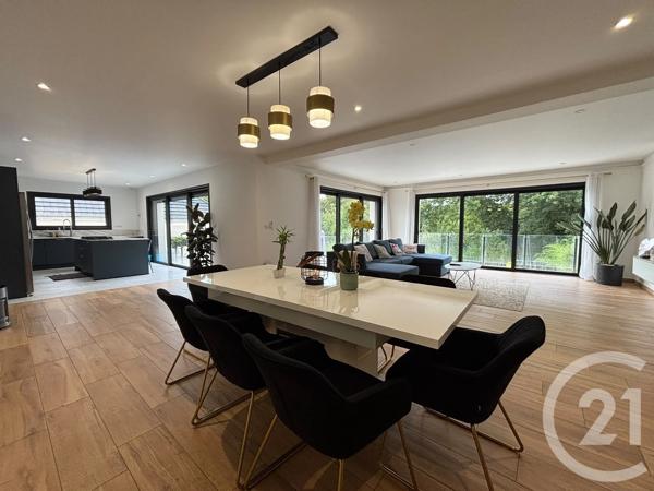Maison à vendre  6 pièces - 230 m 2   PONT DE METZ  - 80