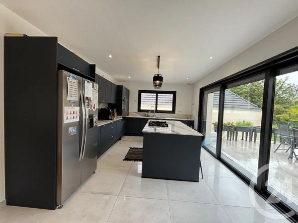 Maison à vendre  6 pièces - 230 m 2   PONT DE METZ  - 80