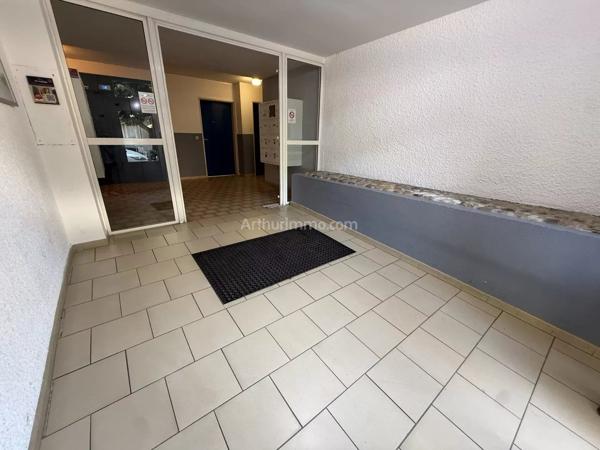 Vente                                                      Appartement
                        
                     2 pièces                      48 m2                     à Clermont-l'Hérault