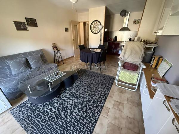 Vente                                                      Appartement
                        
                     2 pièces                      48 m2                     à Clermont-l'Hérault