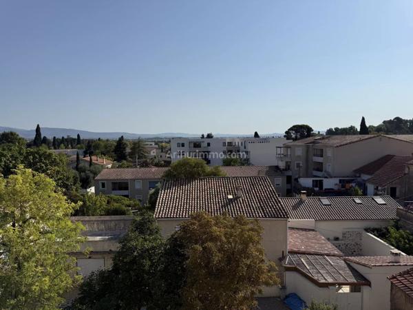 Vente                                                      Appartement
                        
                     2 pièces                      48 m2                     à Clermont-l'Hérault