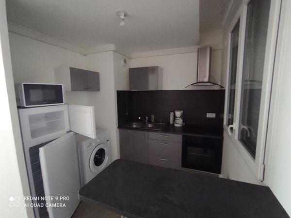 L'Adresse vous propose ce T2 meublé dans une résidence récente