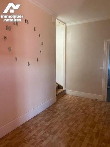 Bohain en vermandois - immeuble en plein centre-ville