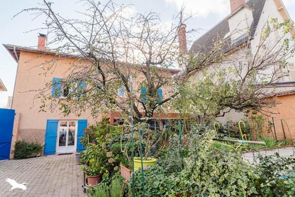 Maison à vendre |  Meyzieu |  7 pièces | 239,3 m²