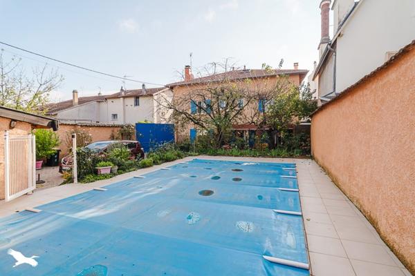 Maison à vendre |  Meyzieu |  7 pièces | 239,3 m²