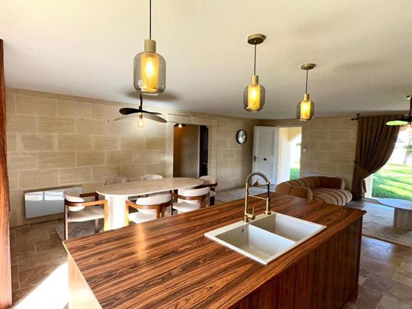 AMILLY 45200 - Secteur Saint Firmin des Vignes - A VENDRE MAISON CONTEMPORAINE de PLAIN-PIED 90 m2 - 2 CHAMBRES, TERRAIN 546 m2