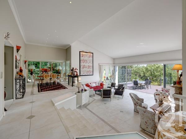 Maison à vendre  15 pièces - 518,80 m2 VALBONNE - 06