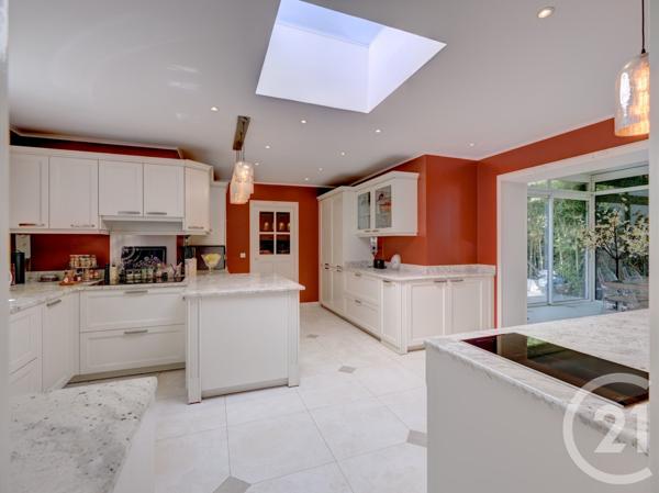 Maison à vendre  15 pièces - 518,80 m2 VALBONNE - 06