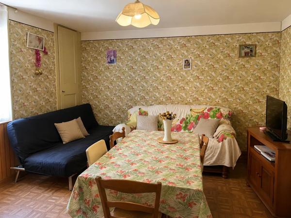 Vente                                                      Maison
                        
                     4 pièces                      54 m2                     à Jumeaux