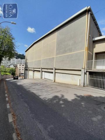 Location parking Tulle (19000)