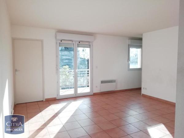 Appartement à louer 2 pièces 54.79m²