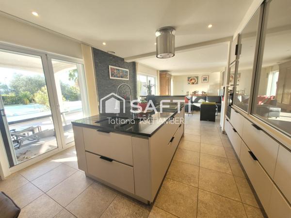 maison 210m2 , 6 pièces, jardin ,piscine, garage