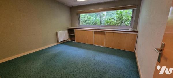 LOCAL COMMERCIAL SUR TERRAIN CONSTRUCTIBLE