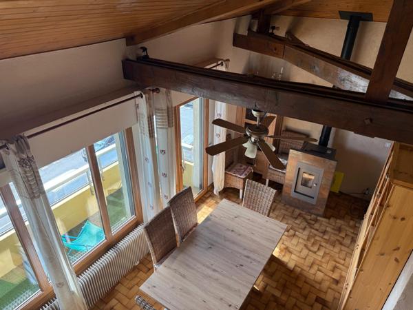 ensoleillement maximum, vue imprenable sur les montagnes et proche de toutes les commodités