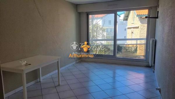 Vente                                                      Appartement
                        
                     1 pièces                      23 m2                     à Anglet