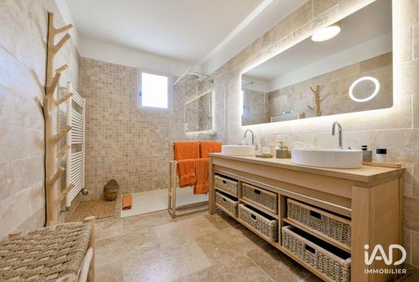 Maison à vendre 4 pièces 125 m² Uzès