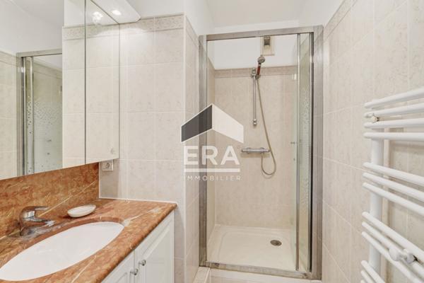 Appartement Paris 4 pièce(s) 102 m2