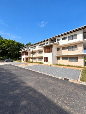 Appt F2 AVEC TERRASSE - RÉMIRE-MONTJOLY
